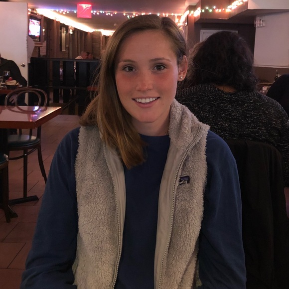 Meet your Posher, Cece - Picture 4 of 4